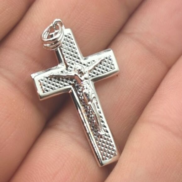 S925 Rhodium Finish over Real 925 Sterling Silver Crucifixion Cross. - Picture 5 of 13